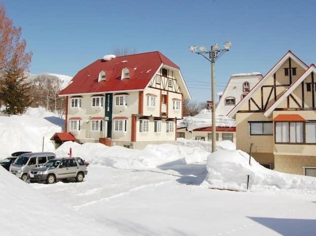 Sunshine Hakuba Ski-To-Door Exterior foto