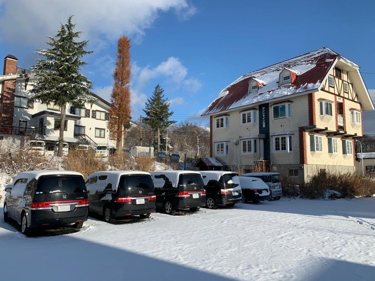 Sunshine Hakuba Ski-To-Door Exterior foto