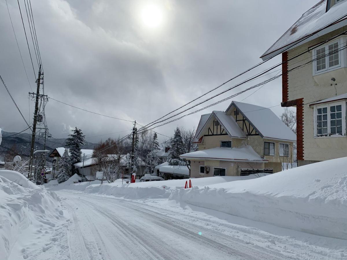Sunshine Hakuba Ski-To-Door Exterior foto